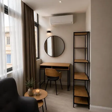 The Private 4*